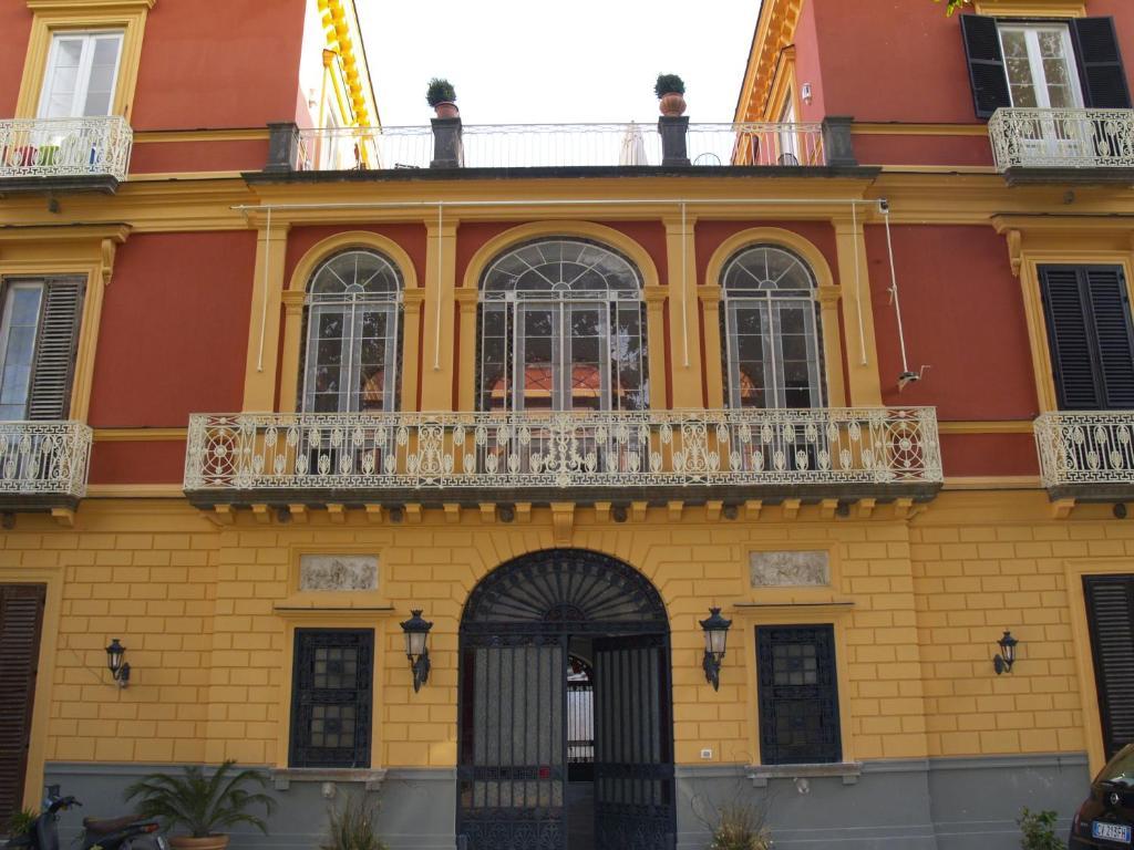 The Secret Garden Relais Hotel ปิอาโนดิซอร์เรนโต ภายนอก รูปภาพ