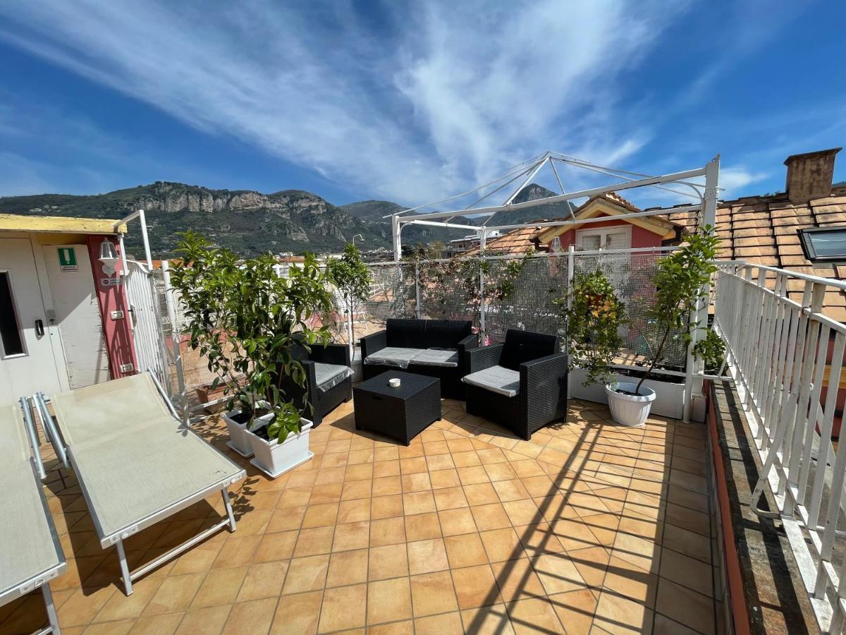 The Secret Garden Relais Hotel ปิอาโนดิซอร์เรนโต ภายนอก รูปภาพ
