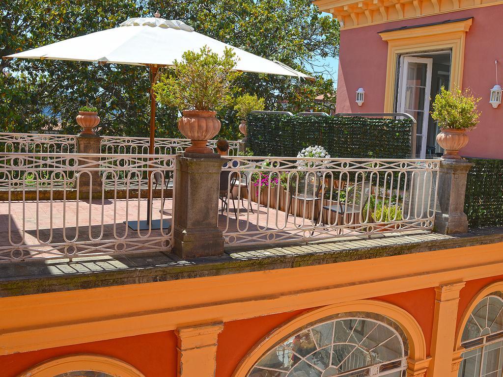 The Secret Garden Relais Hotel ปิอาโนดิซอร์เรนโต ภายนอก รูปภาพ